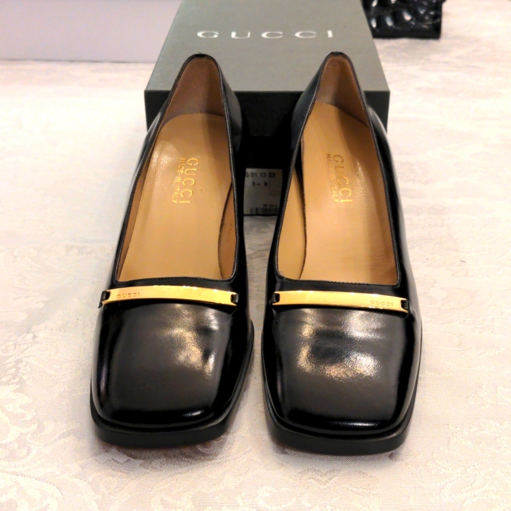 Gucci Black Leather Pumps Size 8.5, new